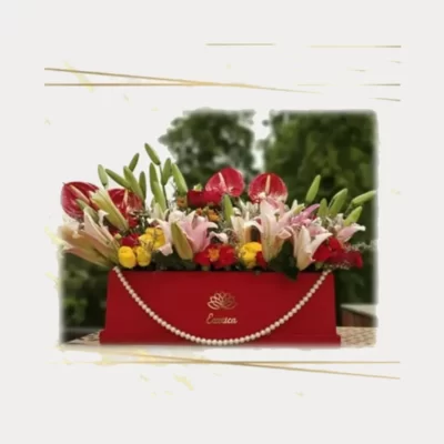 Box Arrangements Big Box of Lily, Anthurium, Roses & Carnations