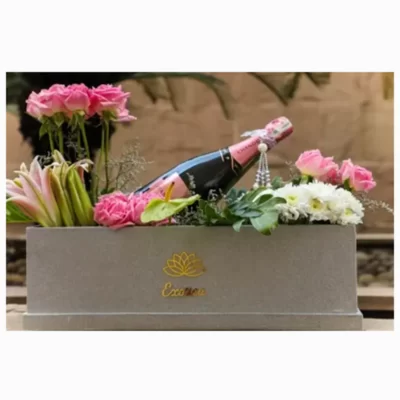 Box Arrangements Big Champagne Box of Lily, Roses & Daisy
