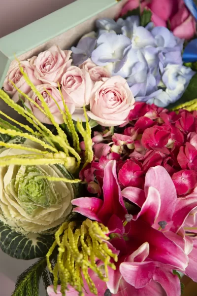 Box Arrangements Lockable box of Hydrangea, Lily, Roses & Carnation