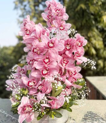 Glass Vase Arrangements Exotic Cymbadium