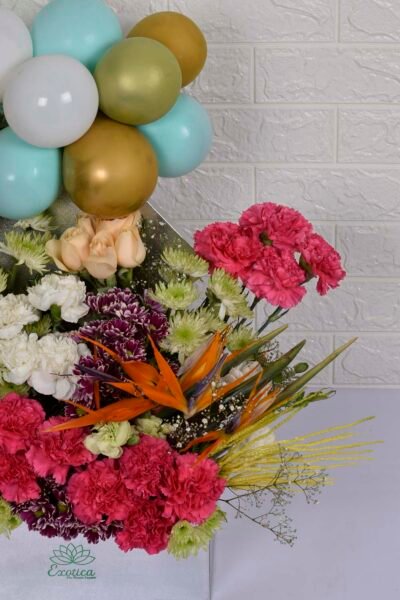 Box Arrangements Box Arrangement Of Mixed Flowers With Latex Balloons