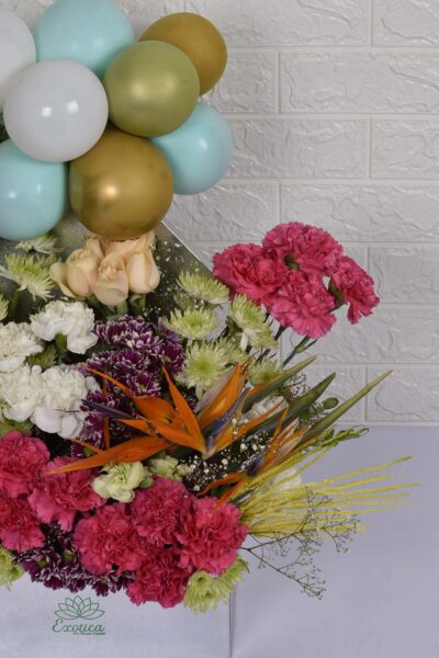 Box Arrangements Box Arrangement Of Mixed Flowers With Latex Balloons