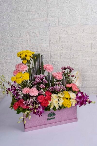 Box Arrangements Box flower arrangement of anthurium, Carnation & Daisy