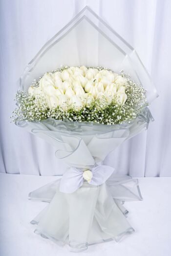 Fresh Flowers Flower Bunch Of White Roses With Gypso