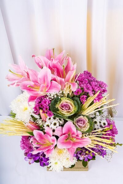 Box Arrangements Flower Arrangements Of Pink Oriental Lily, Supari Mocha With Lilac Daisy