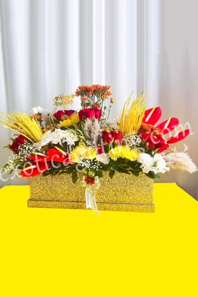 Box Arrangements Flower Arrangement of Red Roses & Daisy With Red Anthurium