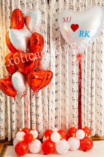Balloon Arrangements Balloon Bunch of Red & White Heart With Latex